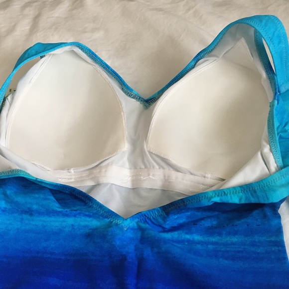 Gottex Tummy slimming swimsuit - NWT - Picture 5 of 7